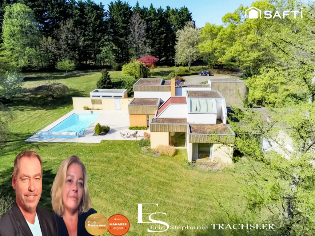 Maison d’architecte d’exception – 304 m² habitables sur 2,7 ha arborés – Changé (72560), aux portes du Mans